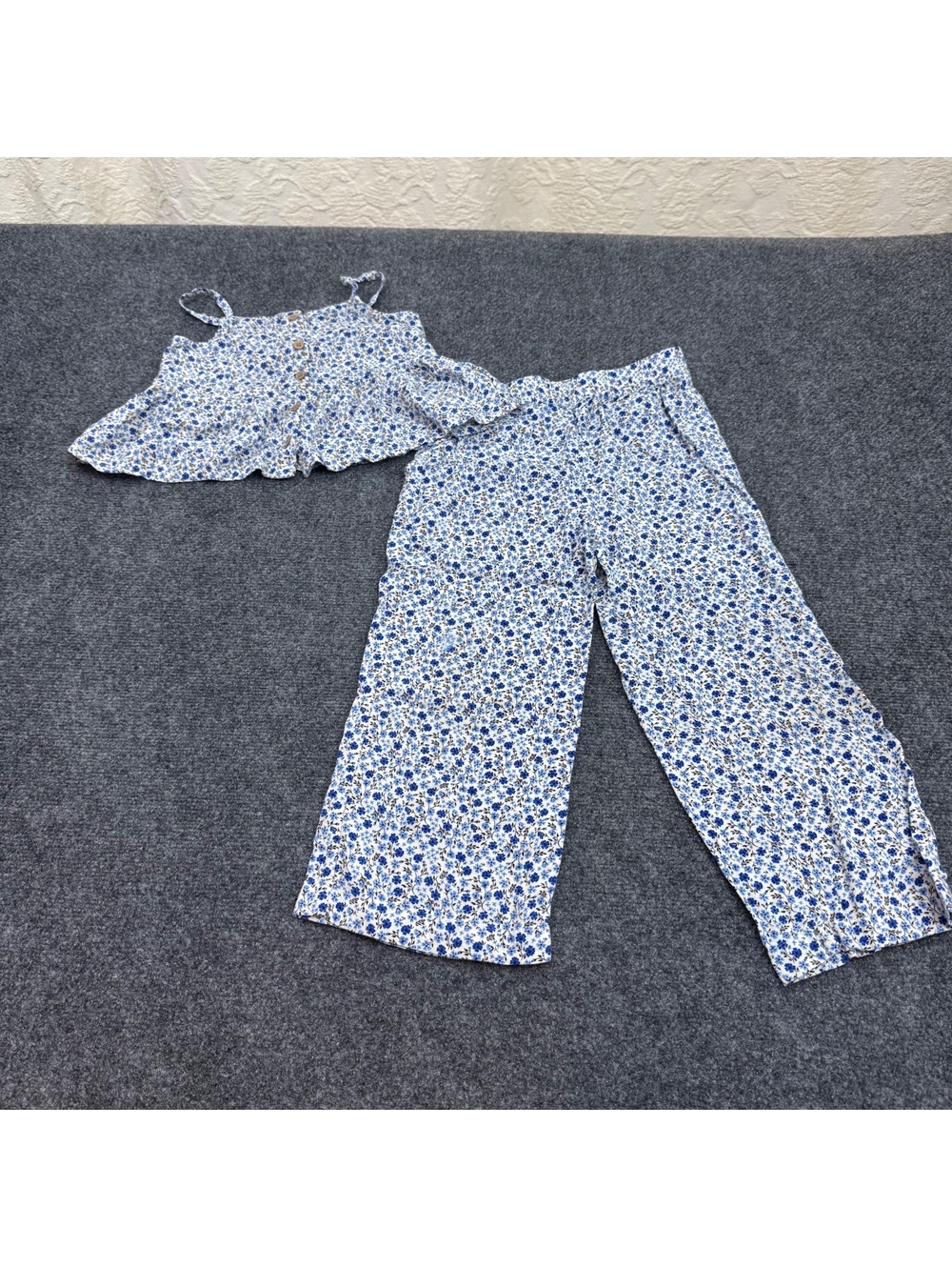 H&M Girls Size 6 Blue Floral Two Piece Wide Leg Pants Outfit Set